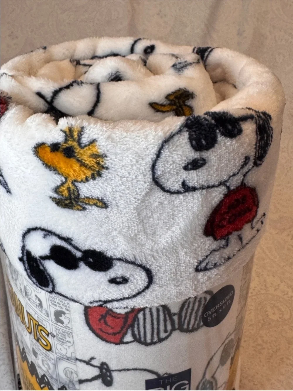 Peanuts Snoopy Joe Cool Super Plush Large Blanket Throw